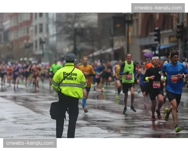 “波士顿马拉松报名人数再创新高，大众跑步热情持续升温”